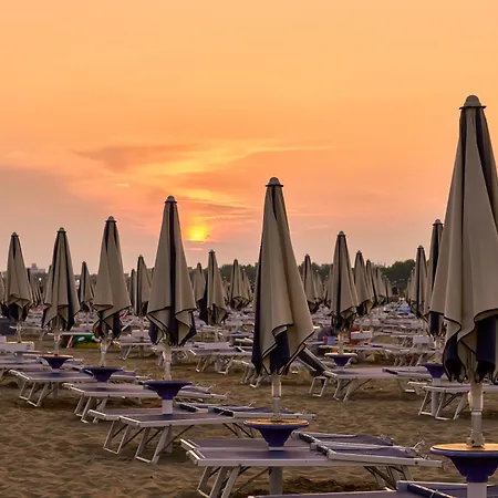 Lovely Seaview Flat-beahost Apartment Bibione